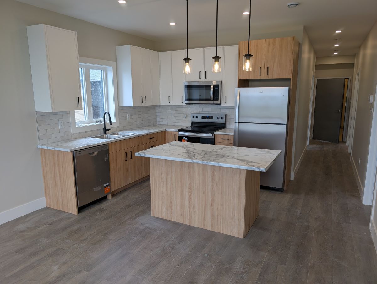 Dunrobin Flats - Unit A203